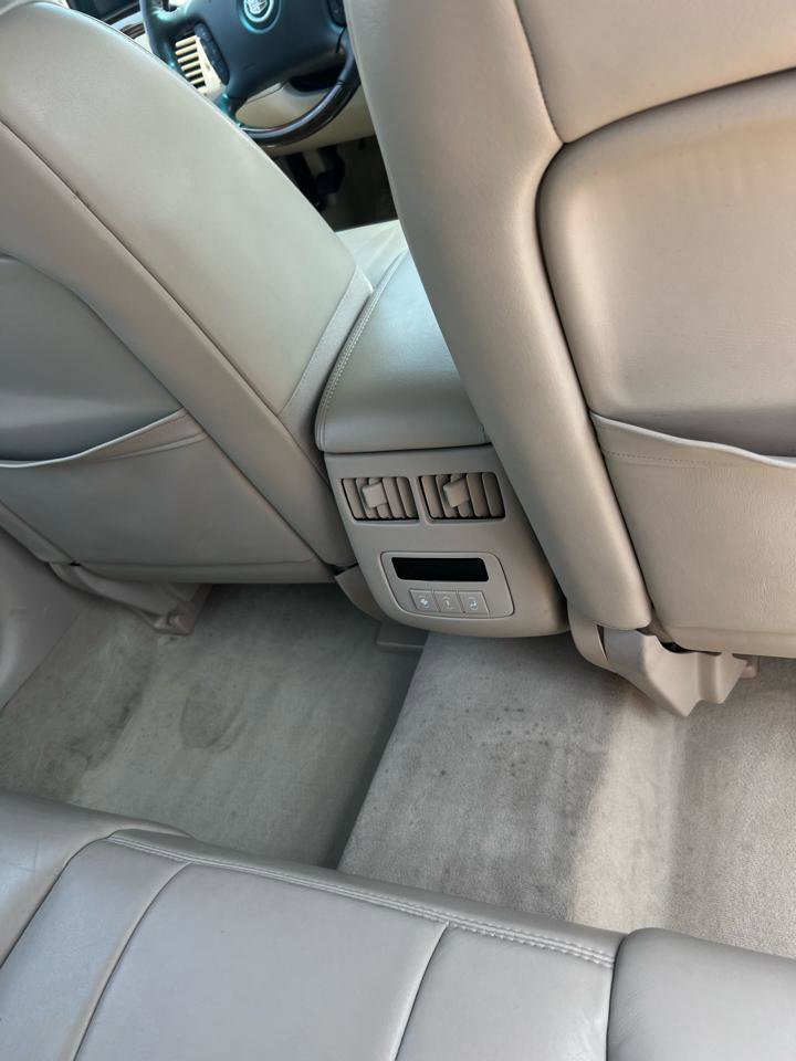 Used 2008 Cadillac DTS Luxury II FWD image 6