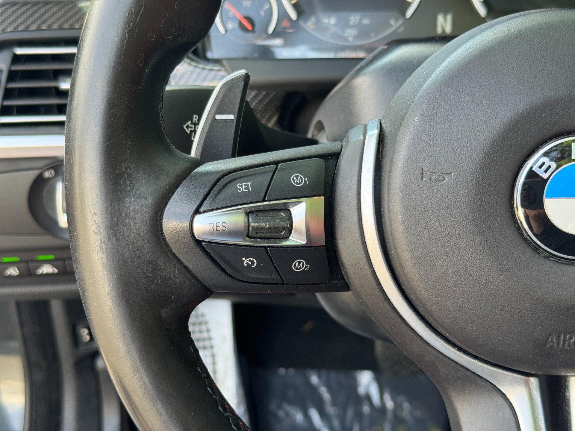Used 2015 BMW M6 Convertible RWD image 35