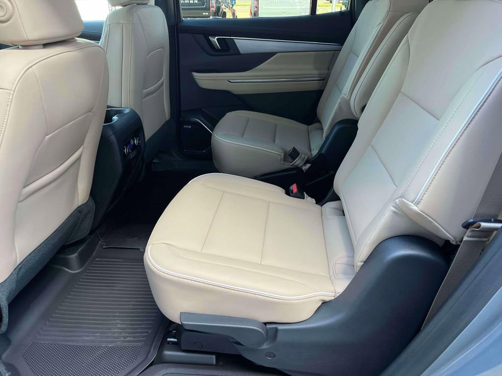 New 2026 Buick Enclave Preferred w/ LPO, Floor Liner Package image 17
