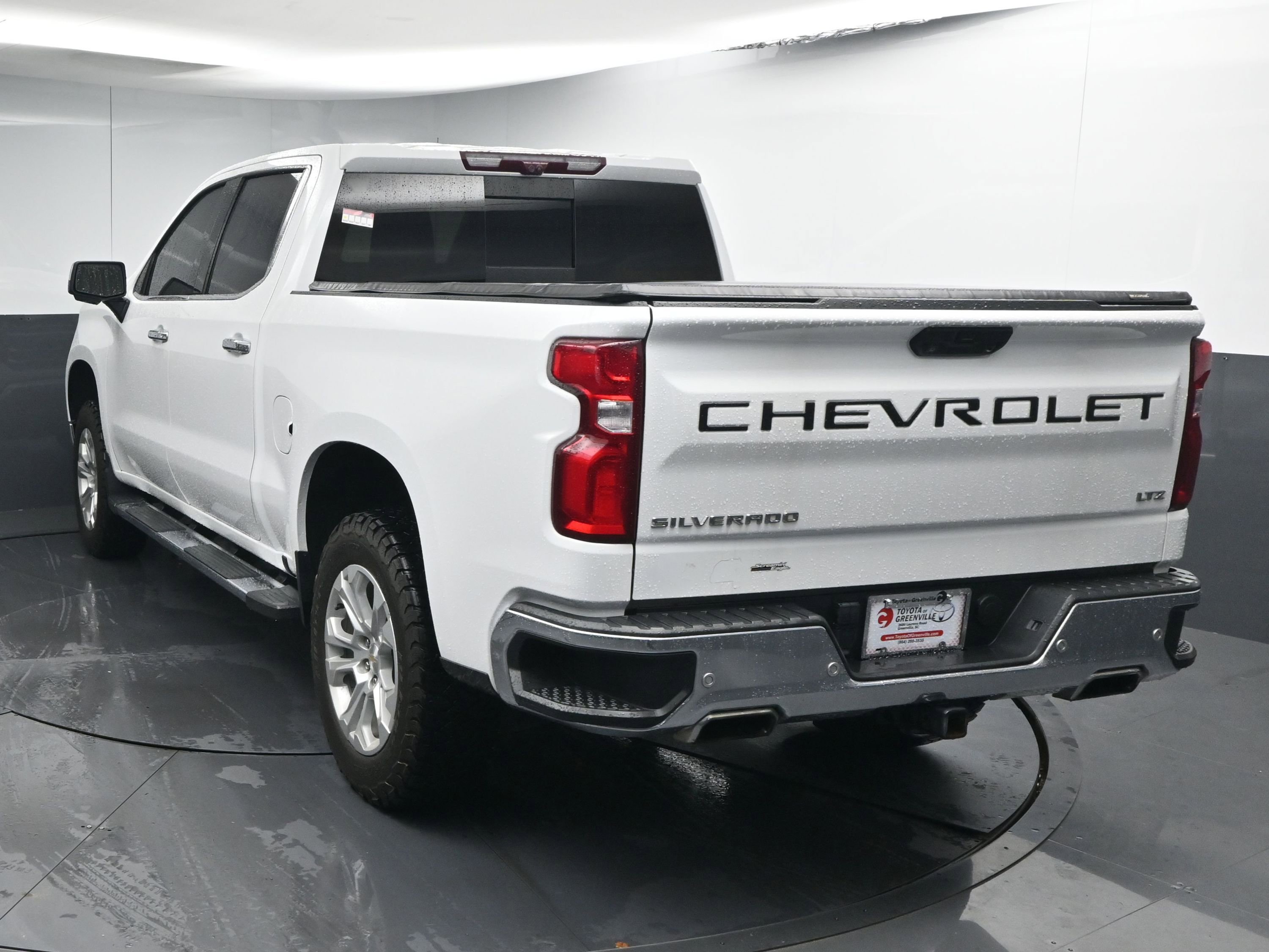 Used 2023 Chevrolet Silverado 1500 LTZ w/ LTZ Premium Package image 7