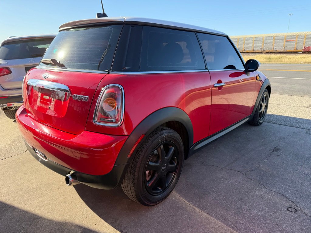 Used 2009 MINI Cooper Hardtop image 12