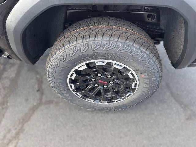 New 2026 GMC Canyon AT4 AWD/4WD image 9