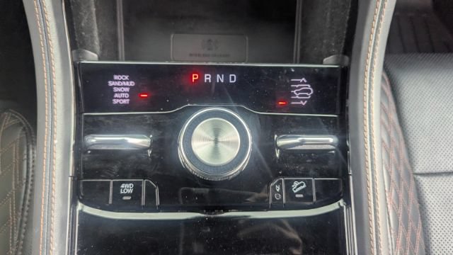 Used 2023 Jeep Grand Cherokee Summit AWD/4WD image 34