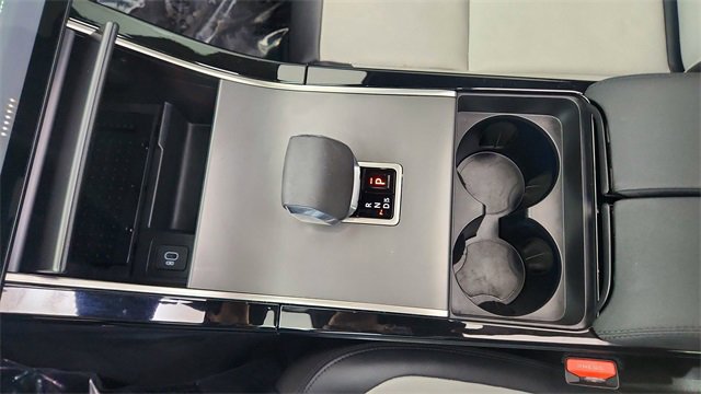 Used 2024 Land Rover Range Rover Velar Dynamic SE image 53