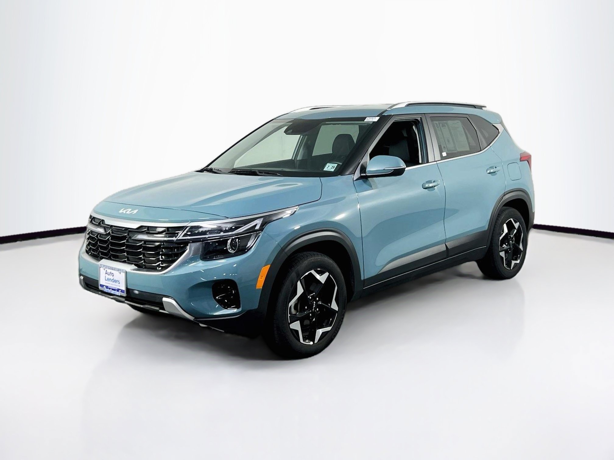 Used 2025 Kia Seltos EX AWD/4WD image 1