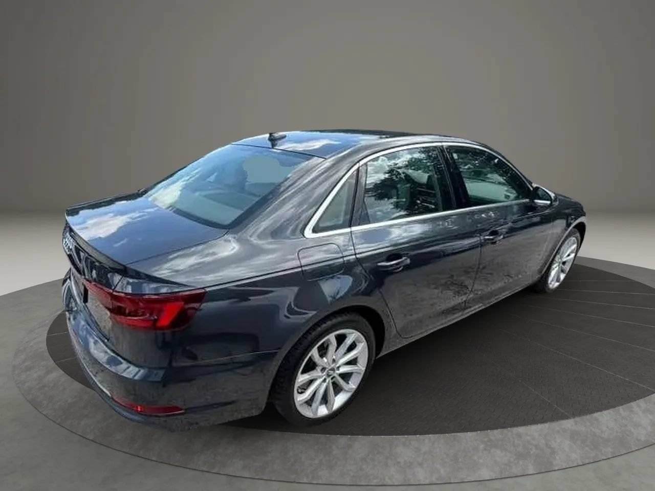 Used 2019 Audi A4 2.0T Premium w/ Convenience Package FWD image 5