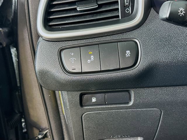 Used 2017 Kia Sorento LX w/ LX V6 Convenience Package image 23