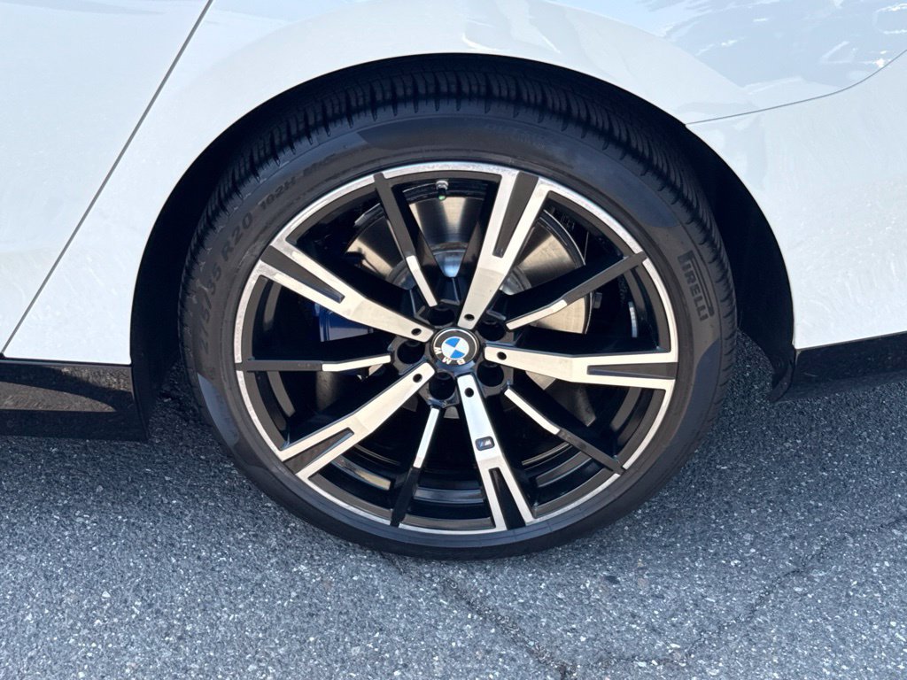 Used 2026 BMW 530i w/ M Sport Package RWD image 15