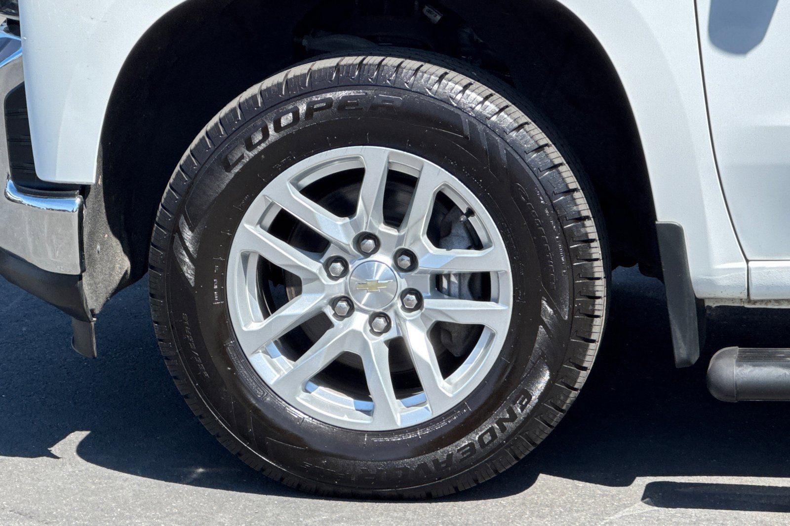 Used 2021 Chevrolet Silverado 1500 LT w/ Safety Package II AWD/4WD image 24
