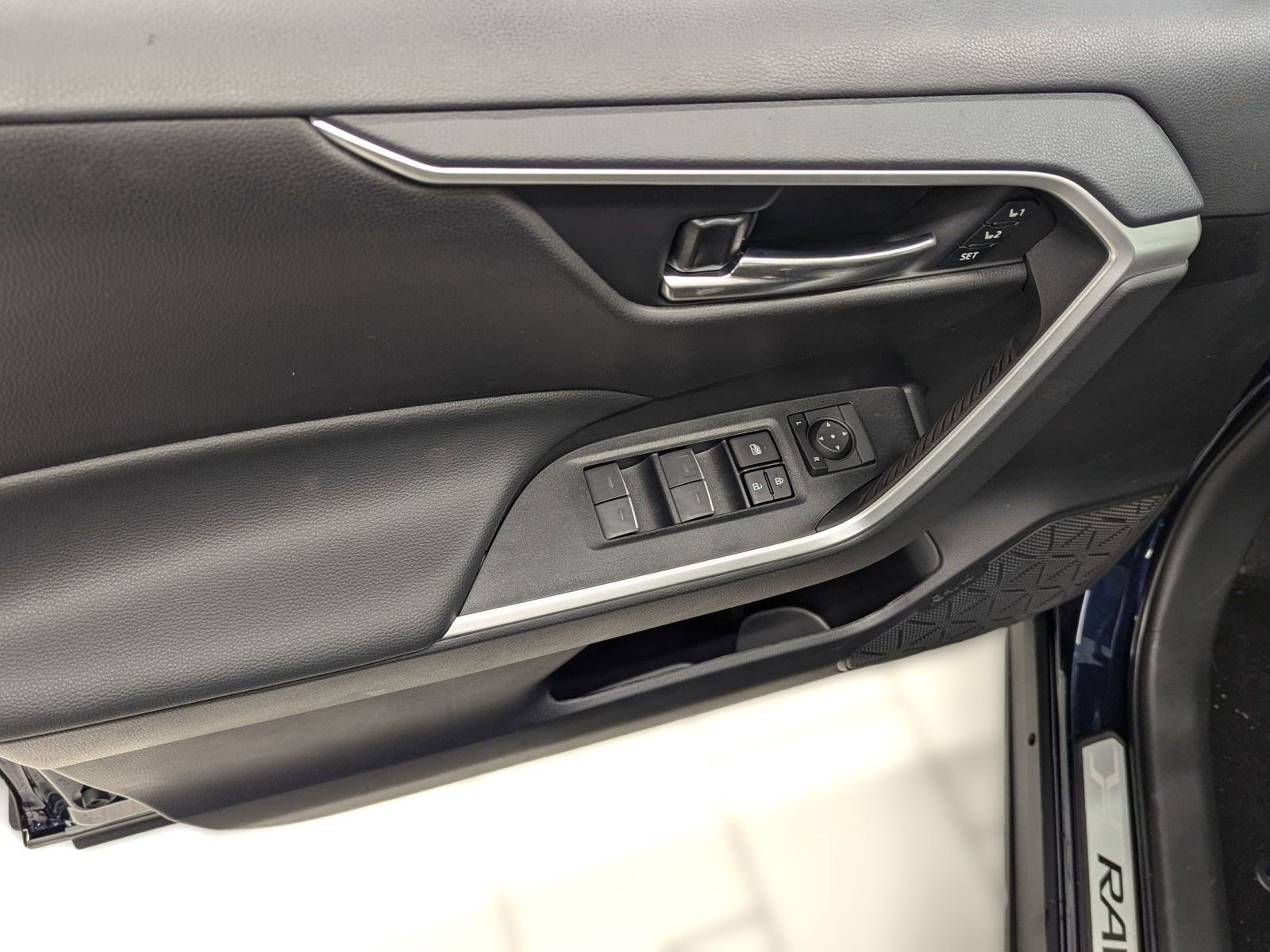 New 2025 Toyota RAV4 XLE Premium image 10