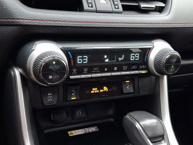 Used 2023 Toyota RAV4 XSE w/ Weather Package AWD/4WD image 16