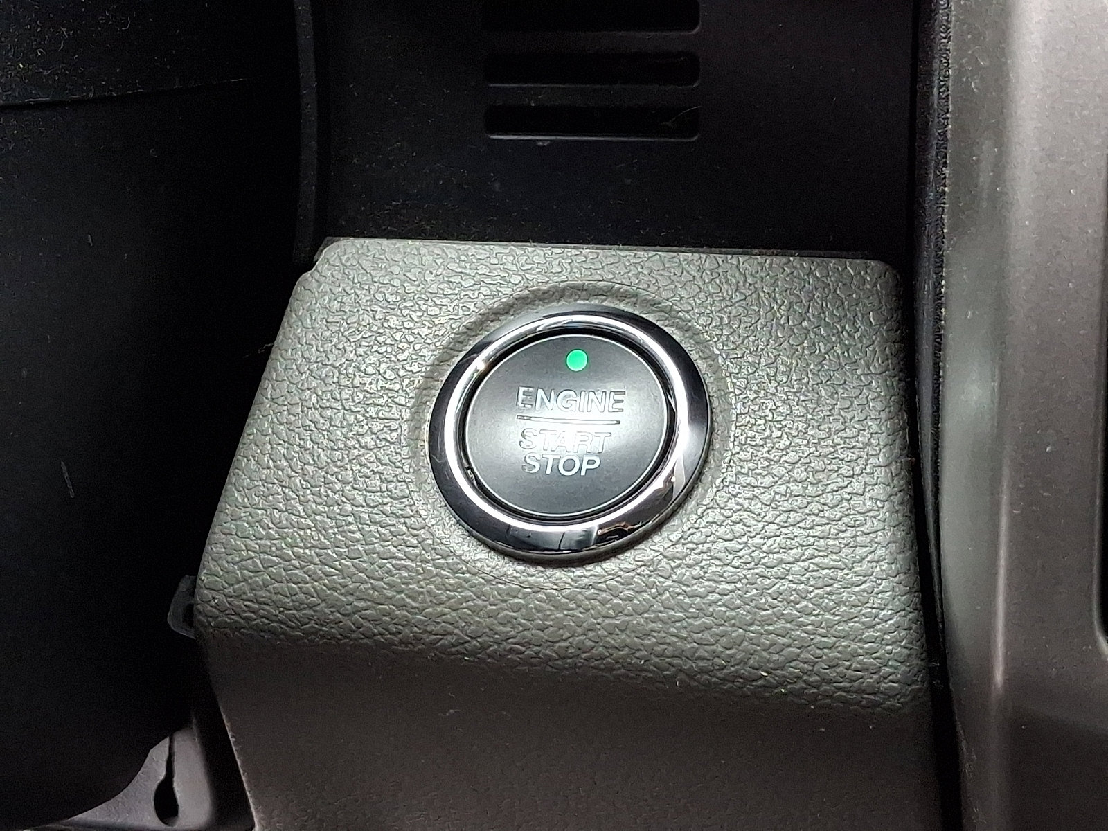 Certified 2019 Ford F150 Lariat image 26