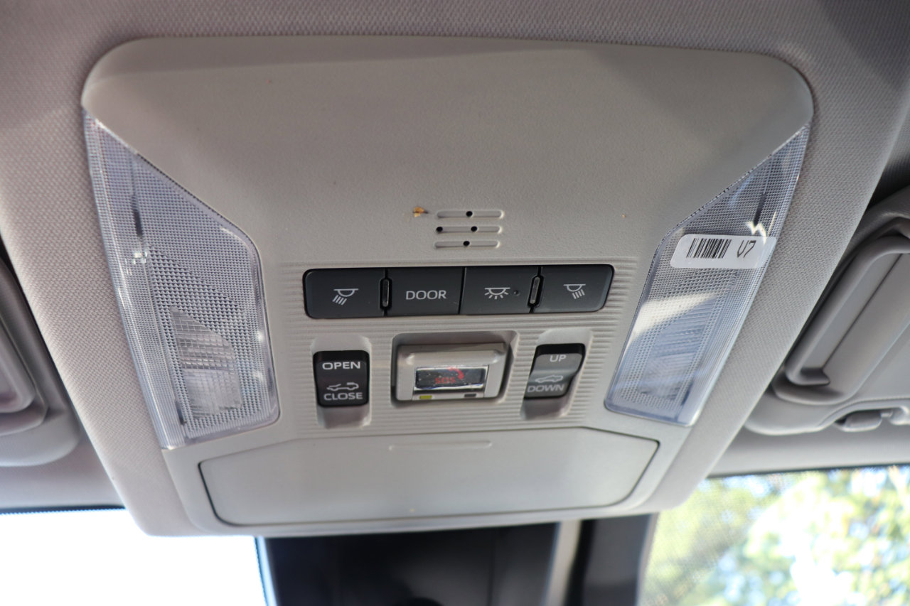 Used 2025 Toyota RAV4 XLE image 42