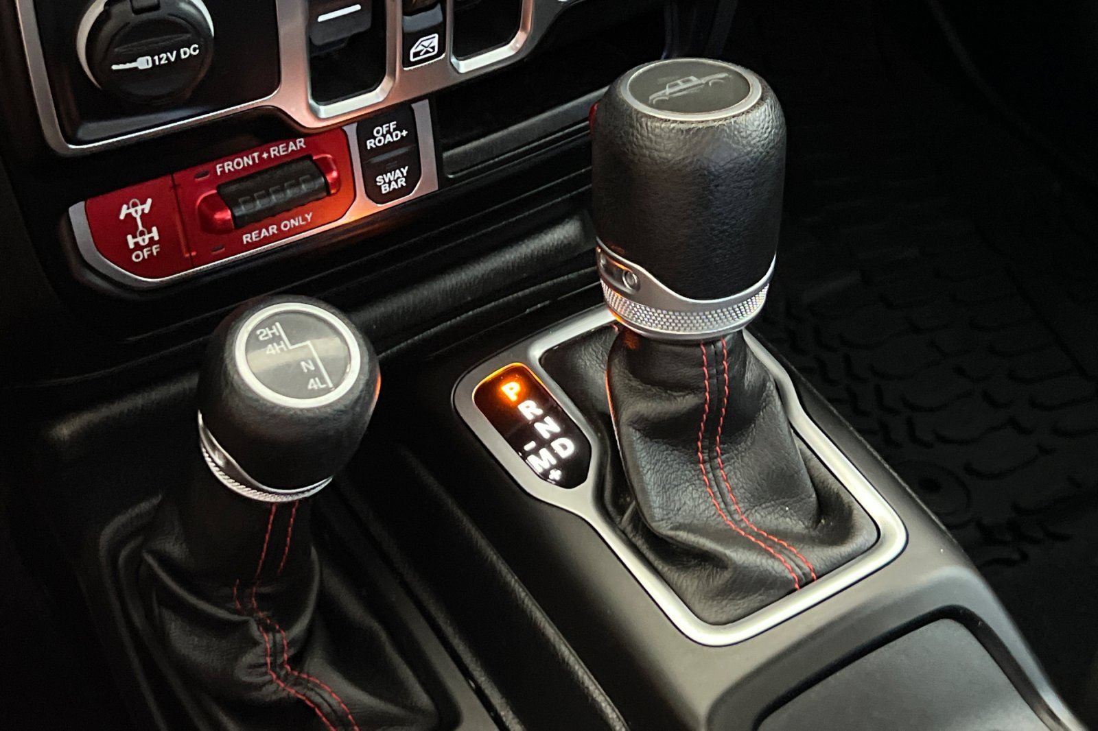 Used 2020 Jeep Gladiator Rubicon AWD/4WD image 26