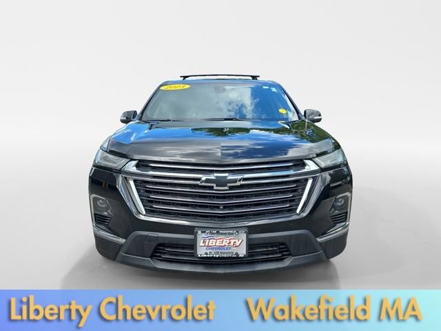 Used 2023 Chevrolet Traverse LT w/ LT Premium Package AWD/4WD image 2