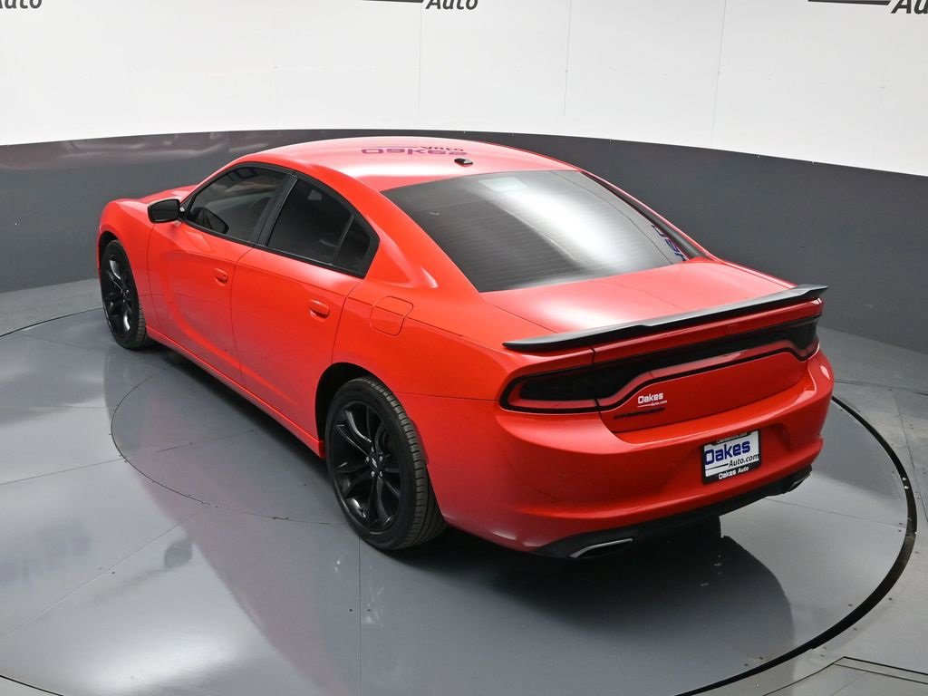 Used 2018 Dodge Charger SXT w/ Blacktop Package image 48