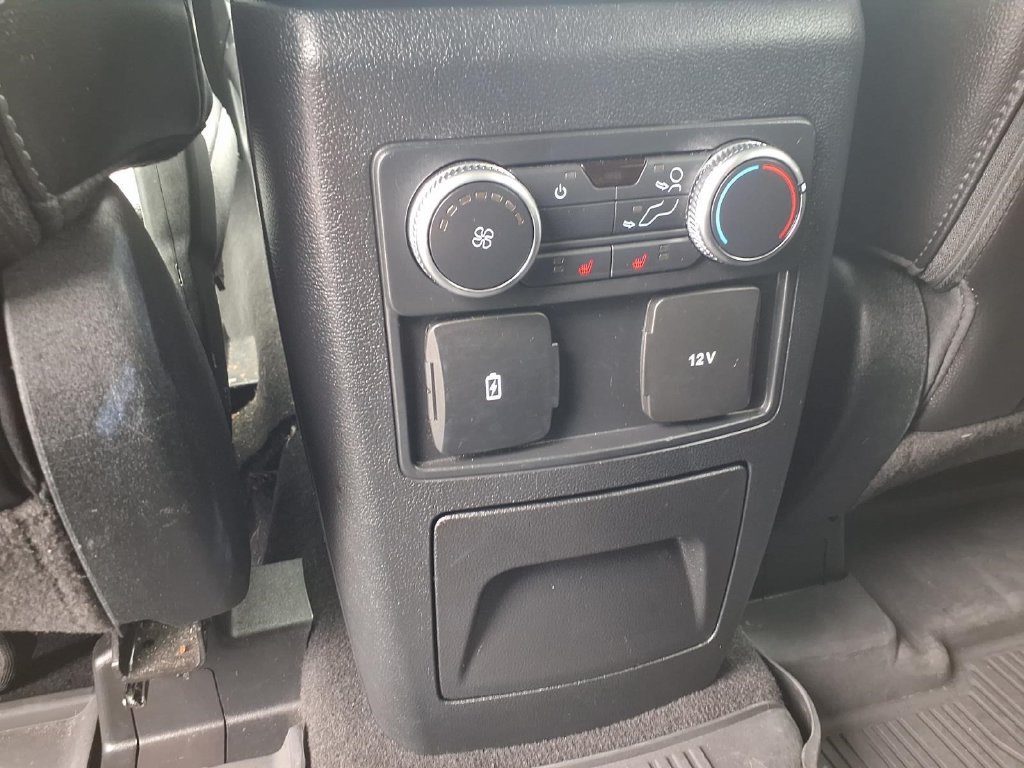 Used 2022 Ford Explorer Limited AWD/4WD image 23