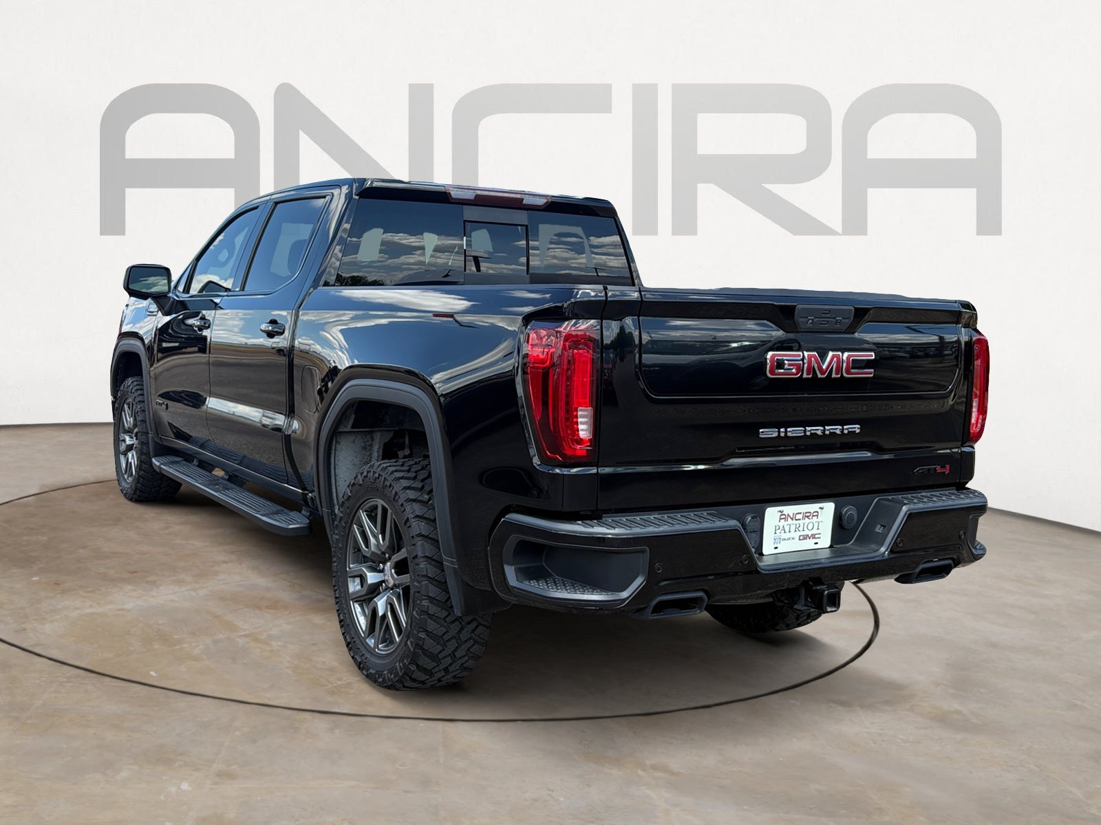 Used 2020 GMC Sierra 1500 AT4 w/ AT4 Premium Package AWD/4WD image 8