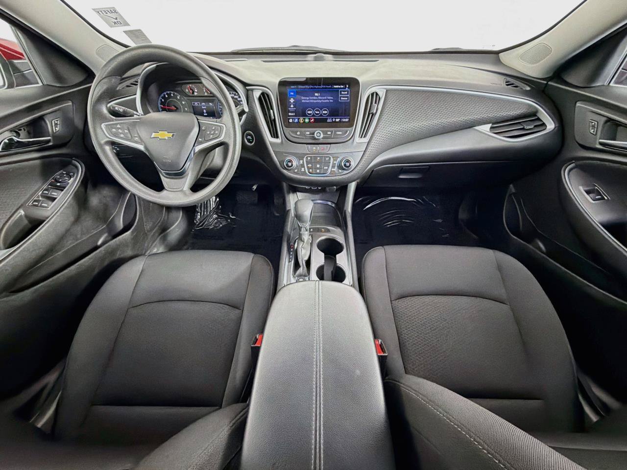 Used 2024 Chevrolet Malibu LT FWD image 11