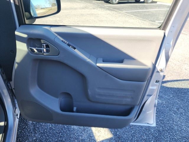 Used 2021 Nissan Frontier SV image 30