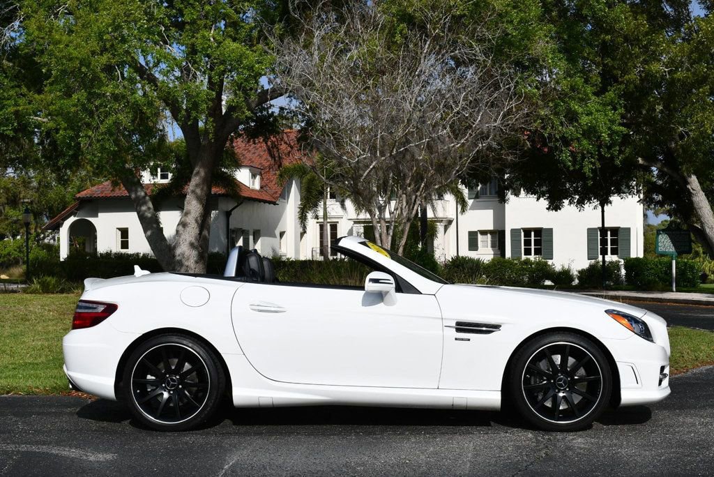 Used 2015 Mercedes-Benz SLK 350 image 7