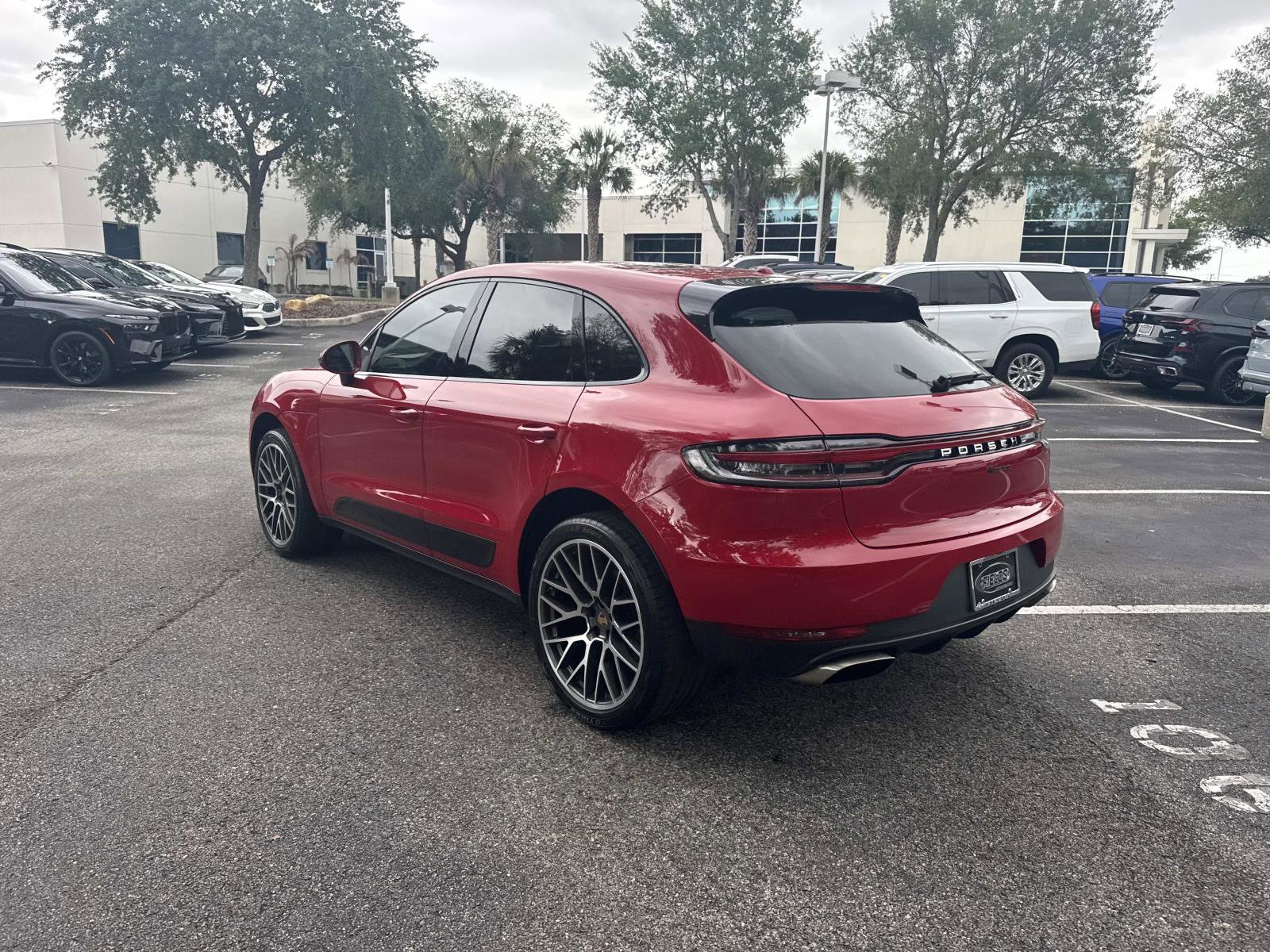 Used 2020 Porsche Macan image 6