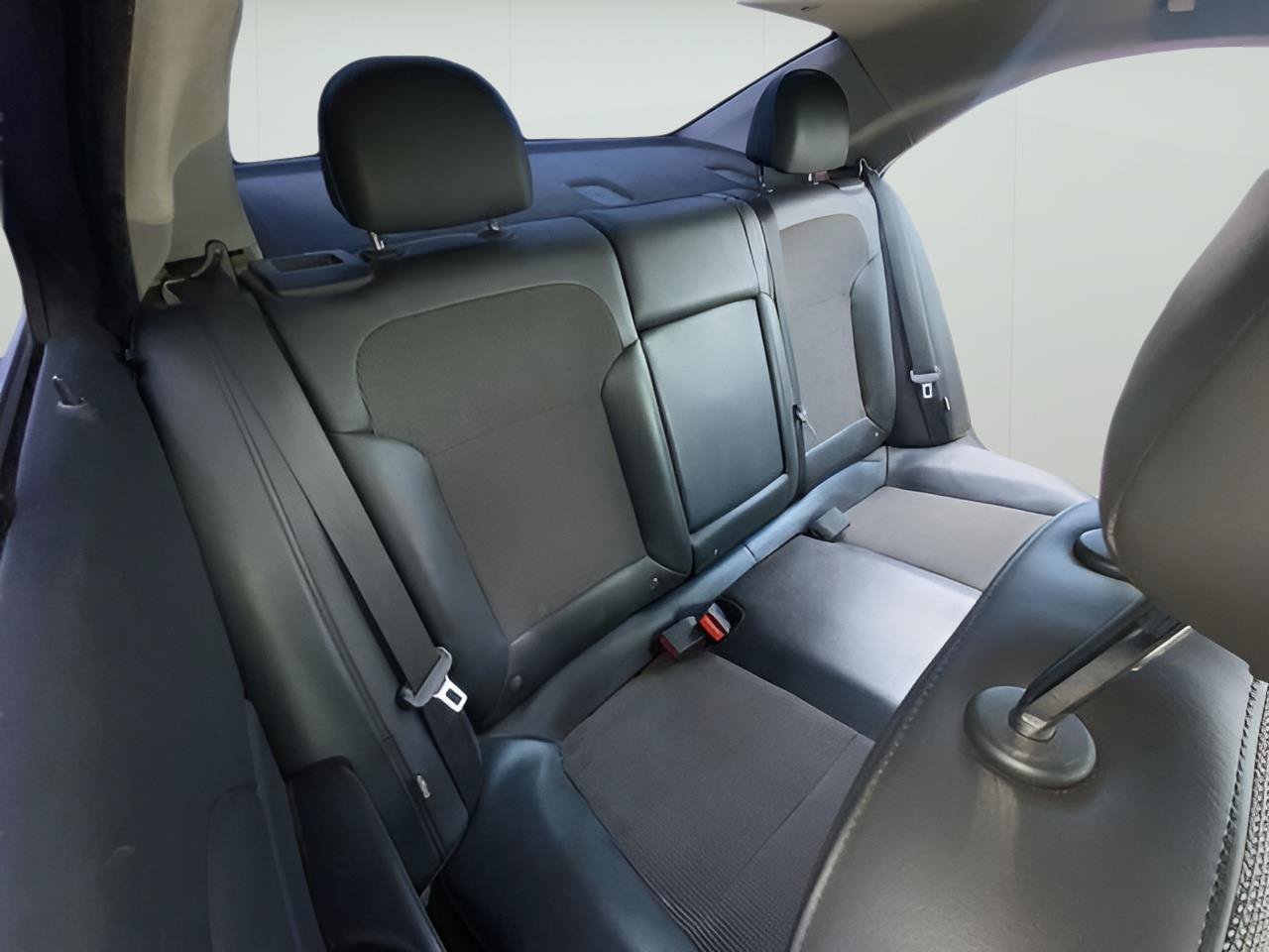Used 2015 Chevrolet Malibu LT w/ Power Convenience Package FWD image 2