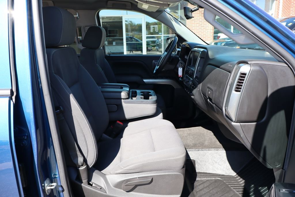 Used 2018 Chevrolet Silverado 1500 LT w/ All Star Edition image 47