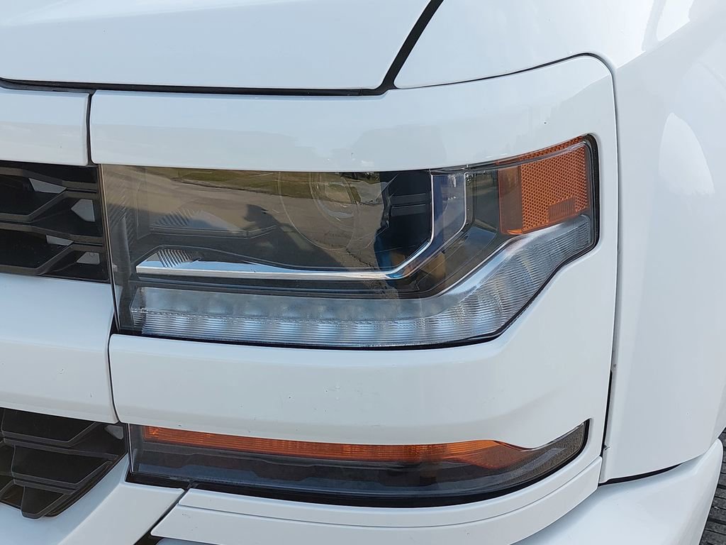 Used 2017 Chevrolet Silverado 1500 Custom w/ Custom Convenience Package image 24