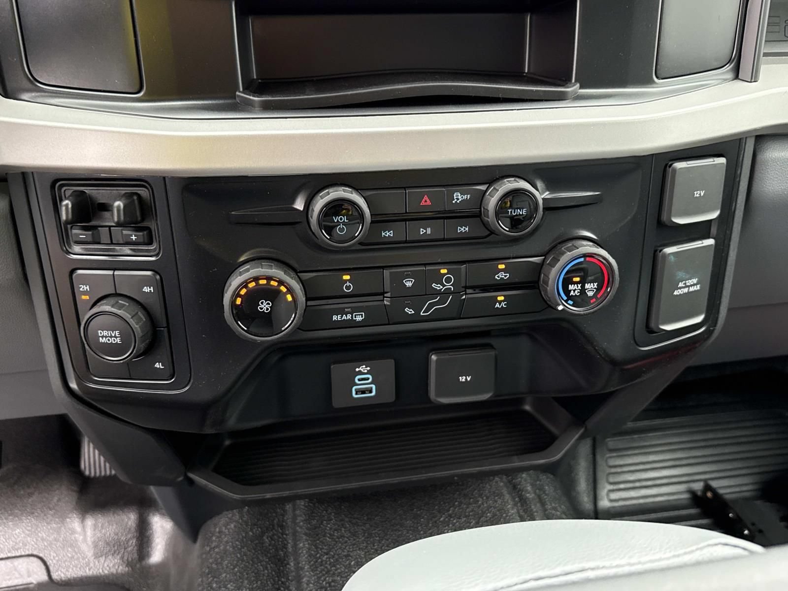 New 2026 Ford F350 XL w/ XL Chrome Package AWD/4WD image 17