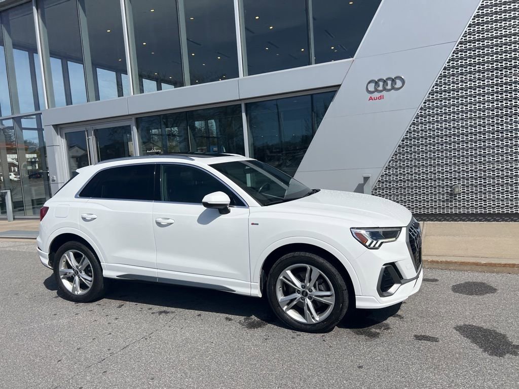 Used 2021 Audi Q3 2.0T Premium Plus w/ Premium Plus Package image 11