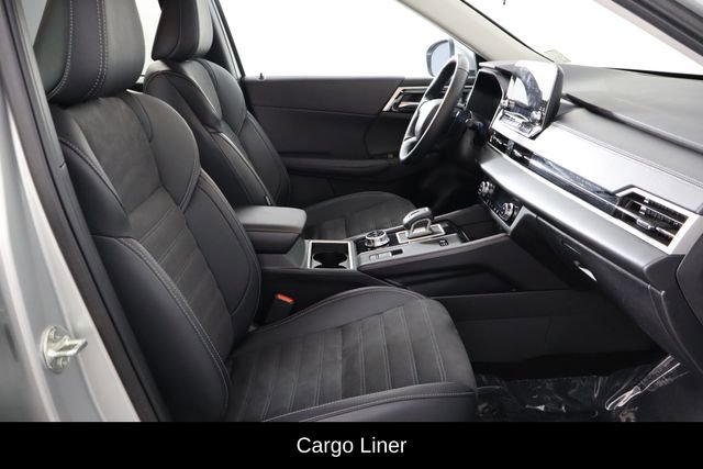 Used 2024 Mitsubishi Outlander SE image 17