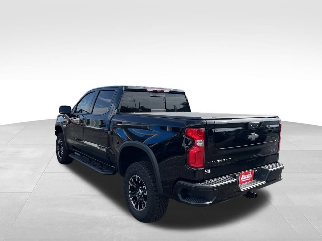 Used 2025 Chevrolet Silverado 1500 ZR2 w/ Technology Package AWD/4WD image 39