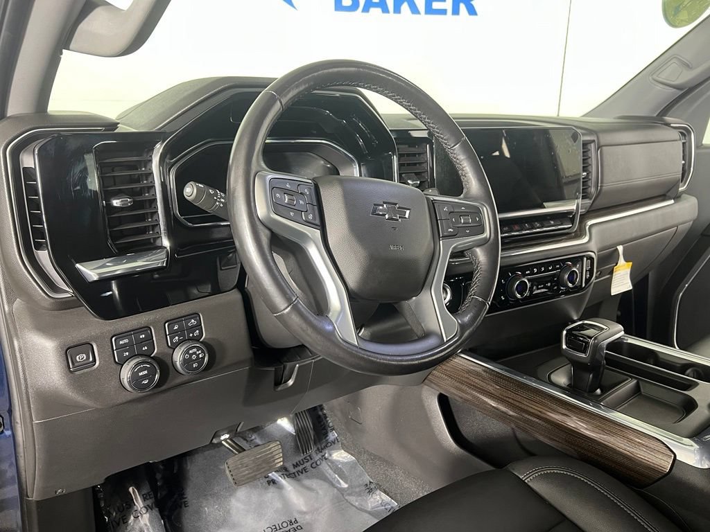 Certified 2022 Chevrolet Silverado 1500 LT Trail Boss w/ LT Trail Boss Premium Package AWD/4WD image 19