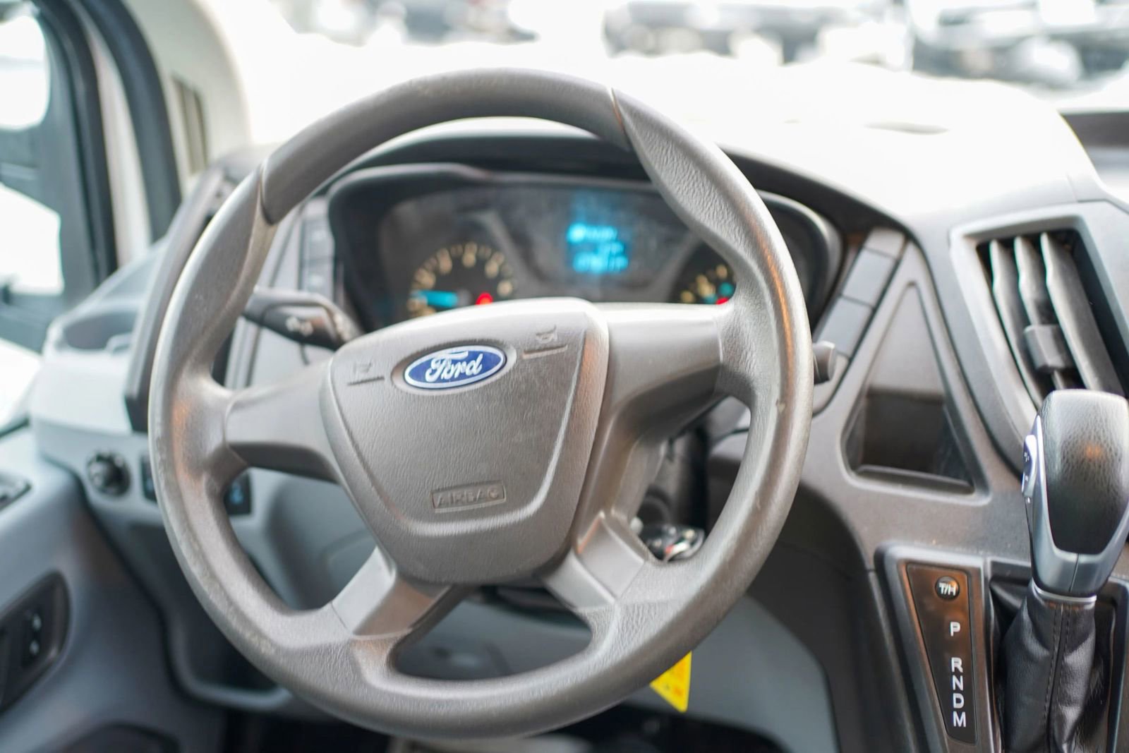 Used 2018 Ford Transit 350 148 Medium Roof image 2