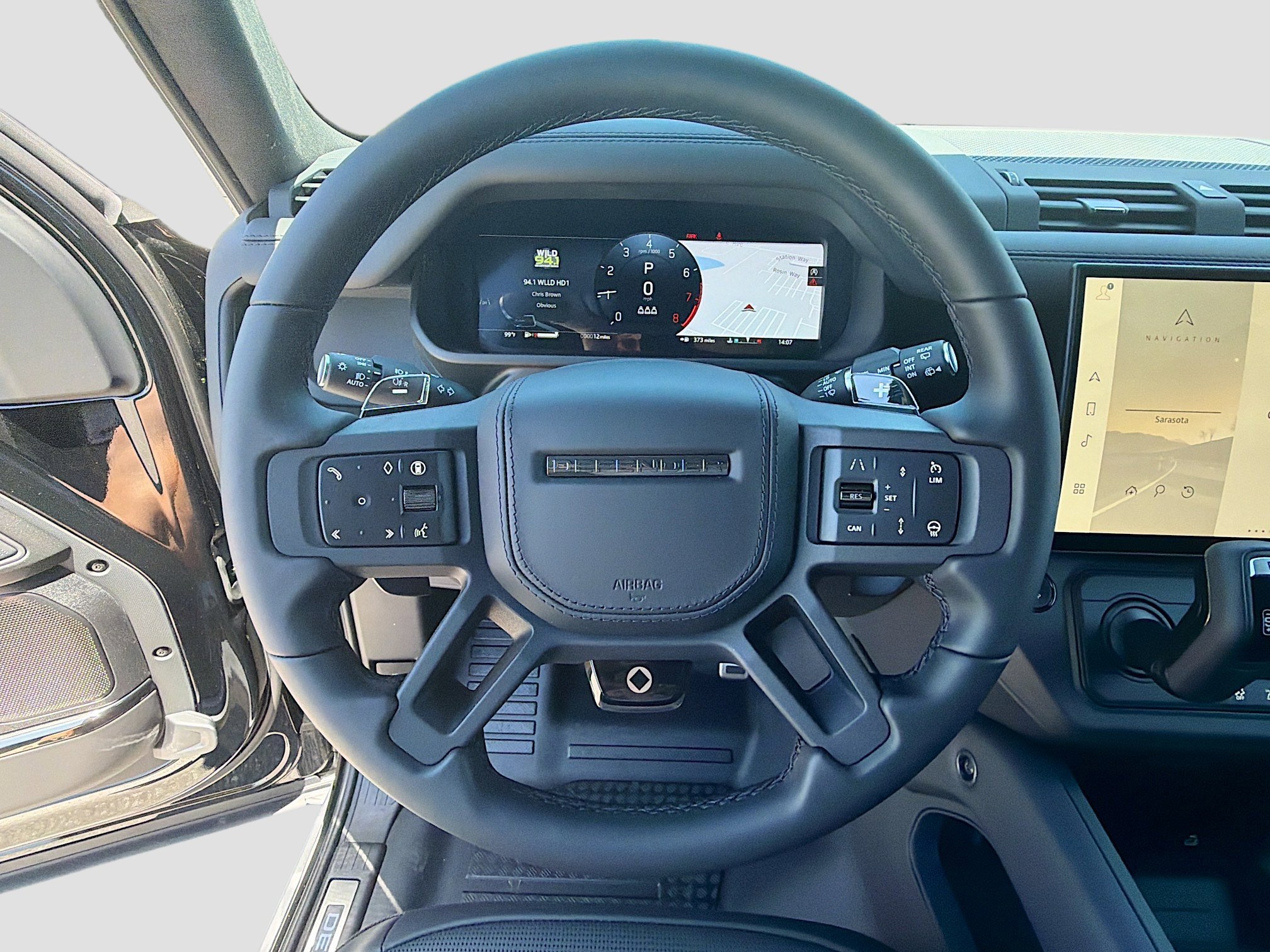 New 2026 Land Rover Defender 110 OCTA AWD/4WD image 40