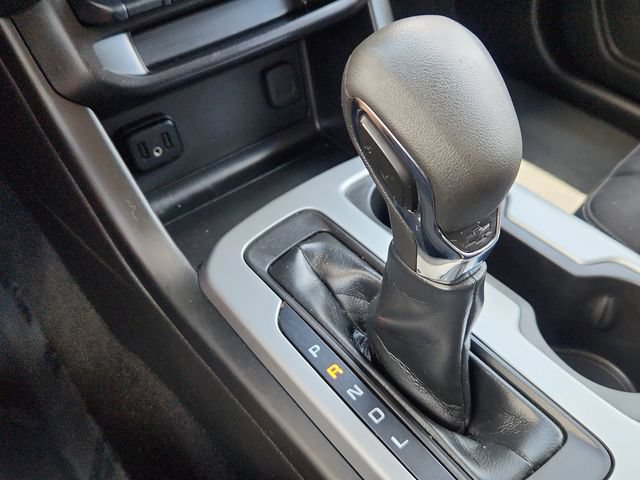 Used 2022 Chevrolet Colorado LT RWD image 40
