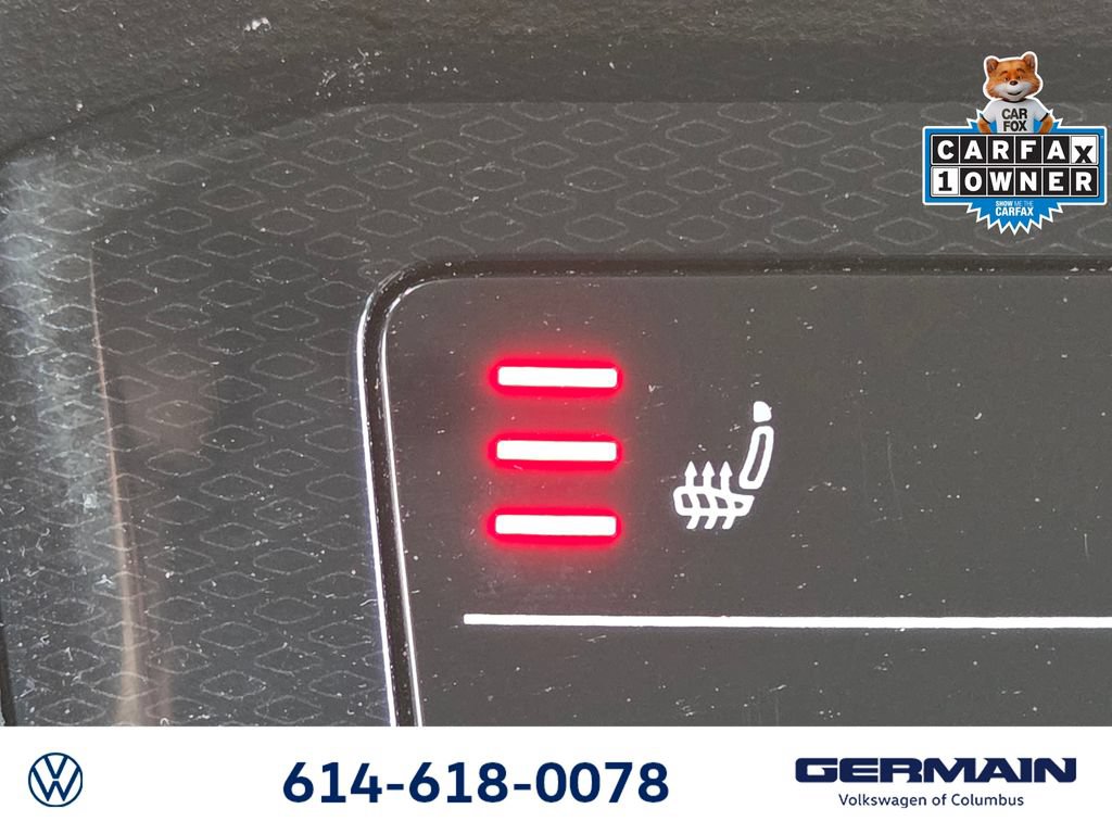 Used 2025 Volkswagen Taos SE AWD/4WD image 33