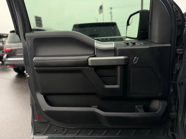 Used 2016 Ford F150 XLT w/ Equipment Group 302A Luxury image 11