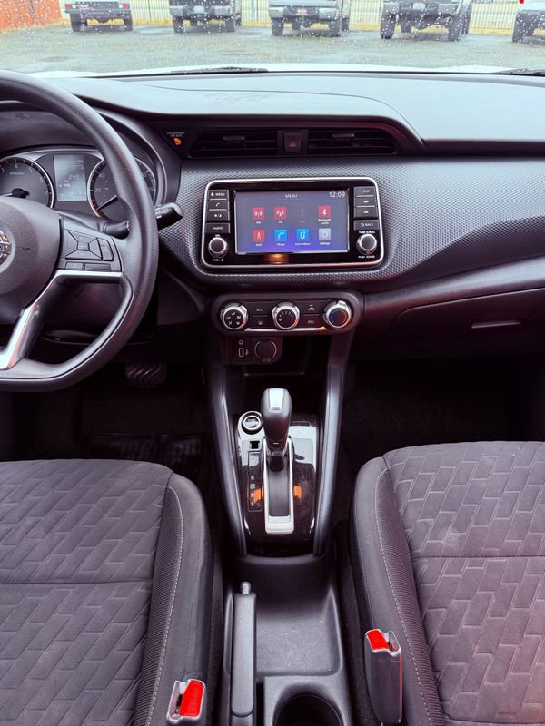 Used 2021 Nissan Kicks S image 31