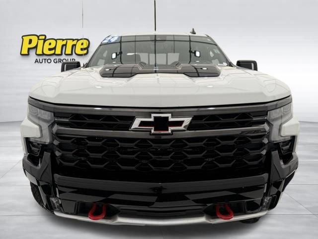 Used 2024 Chevrolet Silverado 1500 ZR2 AWD/4WD image 9