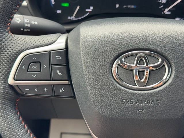 Used 2024 Toyota Sienna XSE FWD image 29