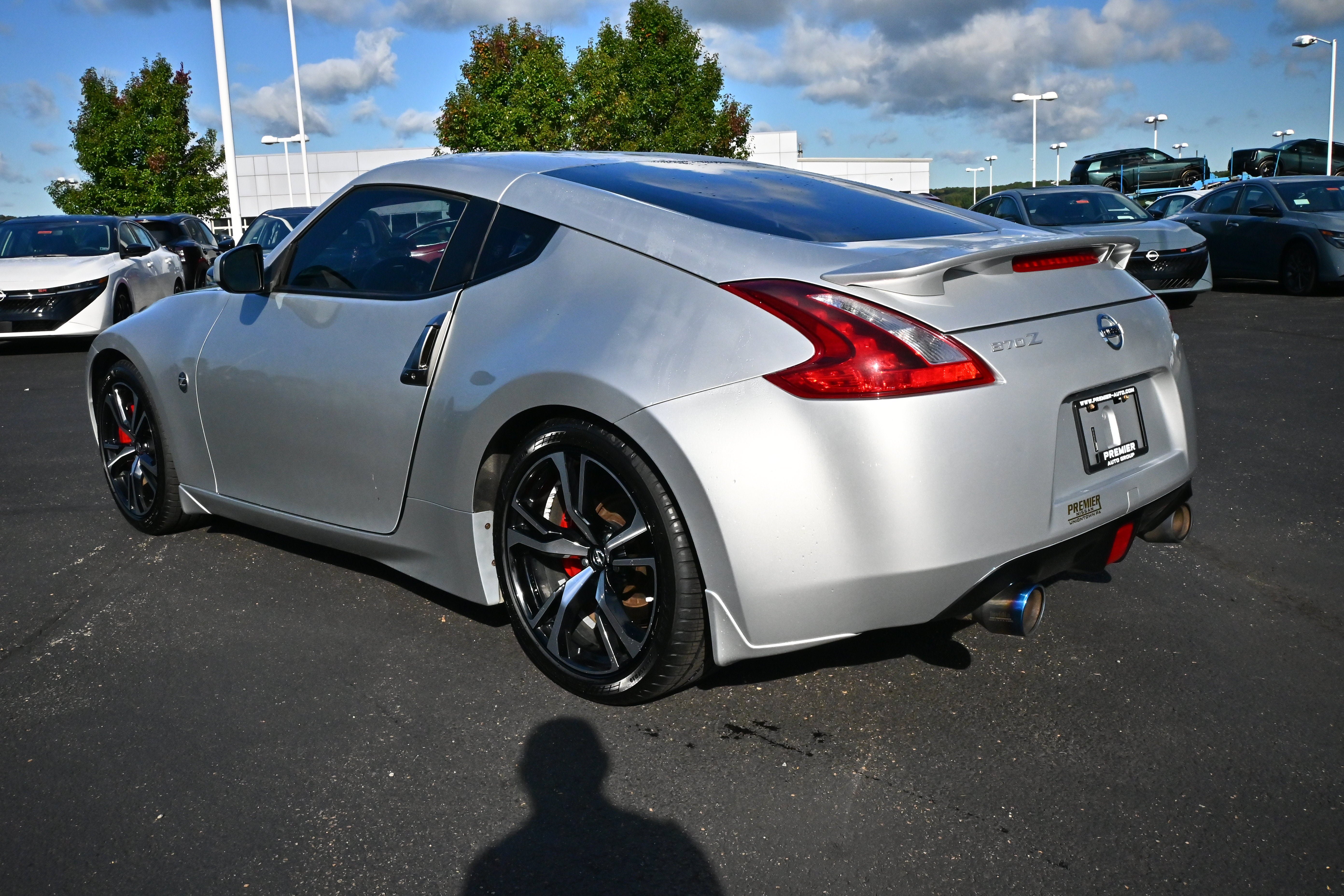 Used 2019 Nissan 370Z Coupe RWD image 6