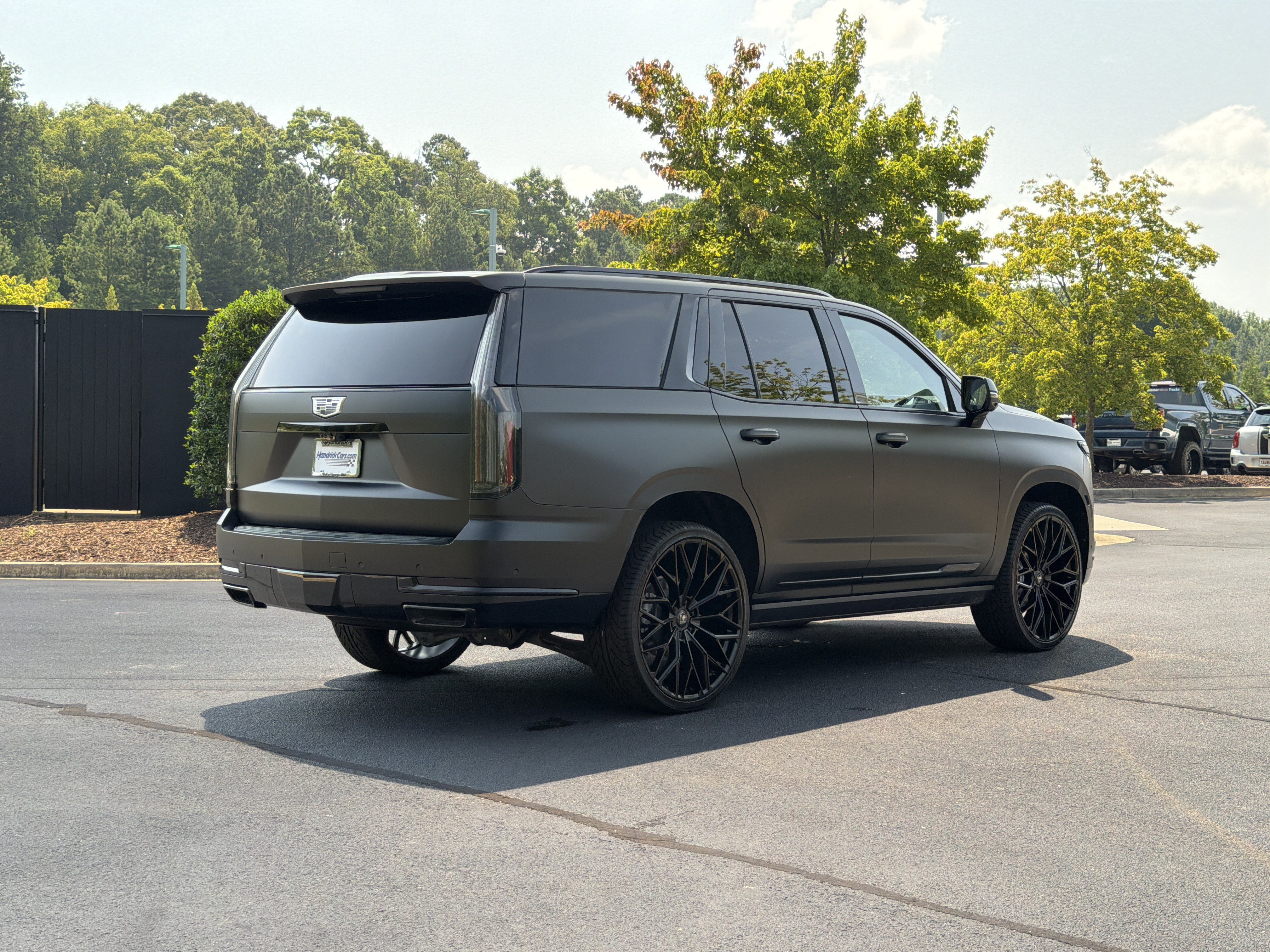 Used 2026 Cadillac Escalade Platinum Sport w/ LPO, ONYX Package AWD/4WD image 3