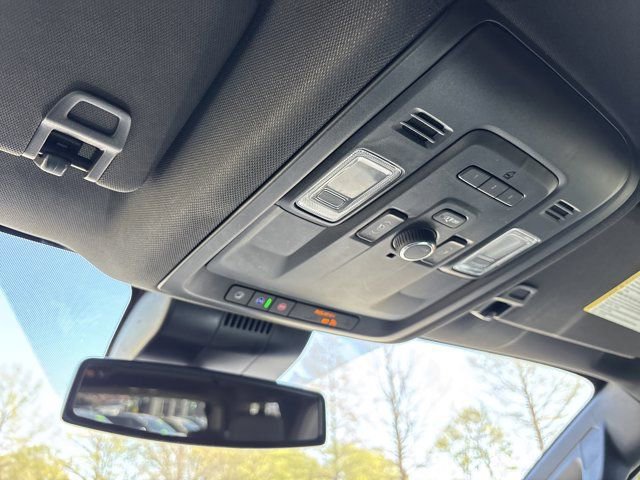 Used 2023 Chevrolet Suburban RST w/ Luxury Package image 46