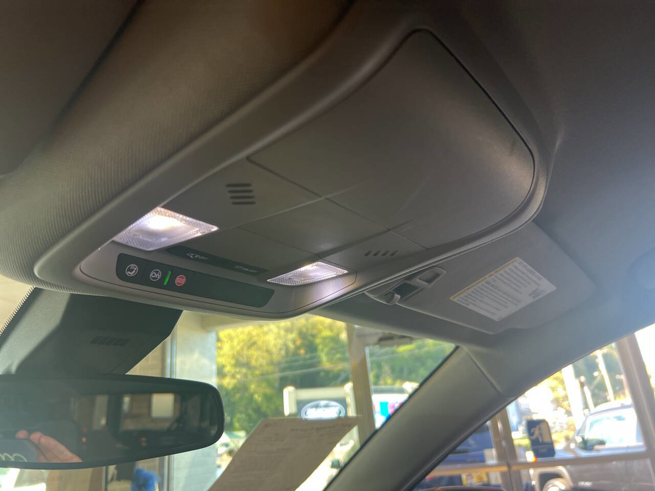 Used 2022 Chevrolet Equinox LS image 38