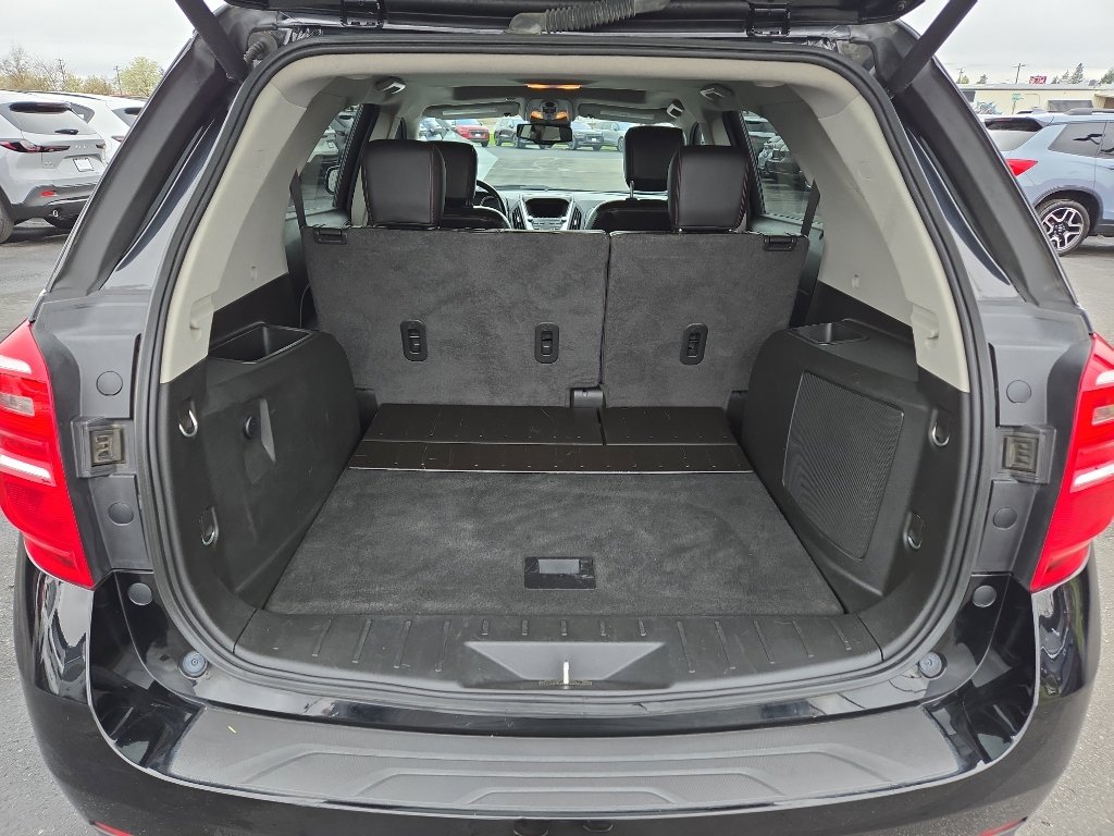 Used 2017 Chevrolet Equinox Premier w/ Enhanced Convenience Package AWD/4WD image 15