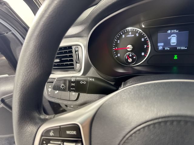 Used 2020 Kia Sorento LX AWD/4WD image 15