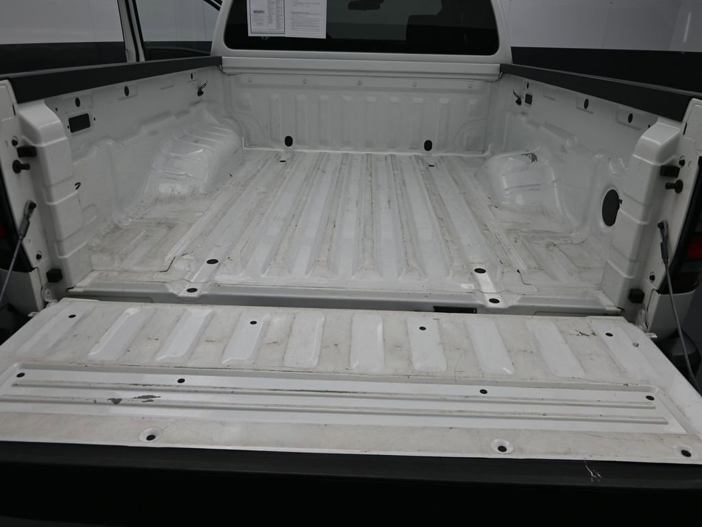 Used 2022 Nissan Frontier S image 11