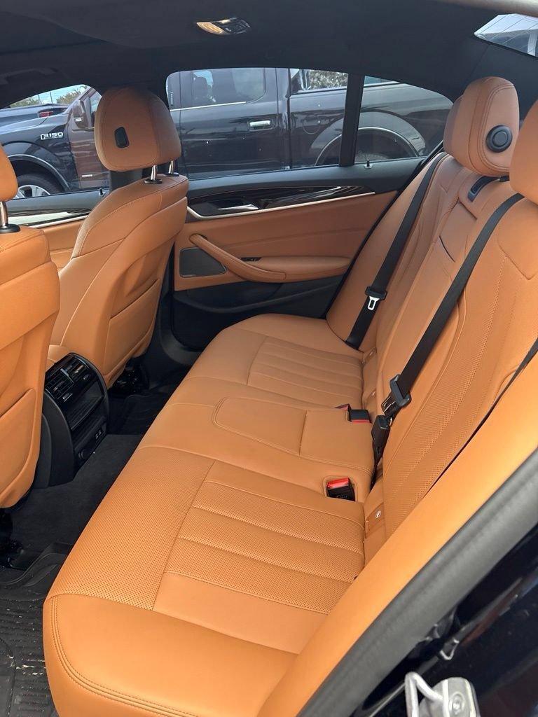 Certified 2023 BMW 540i w/ M Sport Package RWD image 6